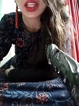 Noor Darliing online show from November 11, 4:37 pm