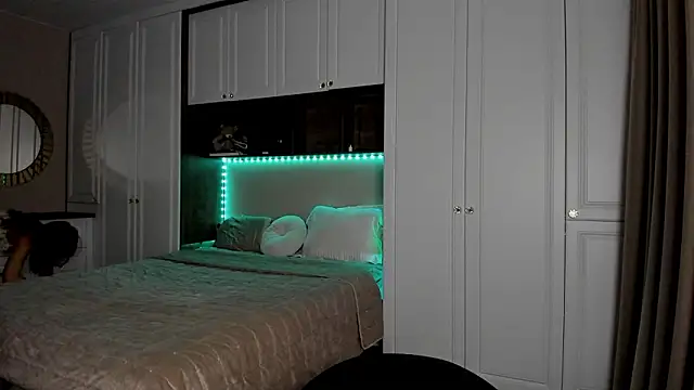 LilyRaisa online show from March 21, 3:33 am