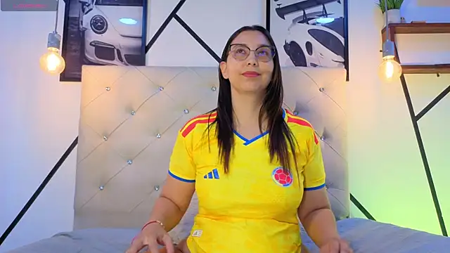 violetasimonz online show from June 17, 9:16 pm