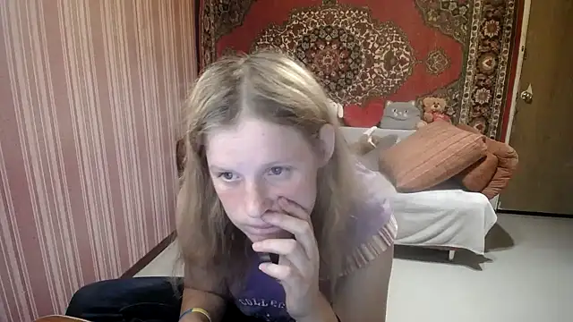 Snapshot of Kathlyn__Heath chatting on September 18, 7:56 pm Kathlyn Heath online show from September 18, 7:56 pm