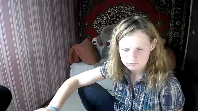 Snapshot of Kathlyn__Heath chatting on September 12, 7:32 pm Kathlyn Heath online show from September 12, 7:32 pm