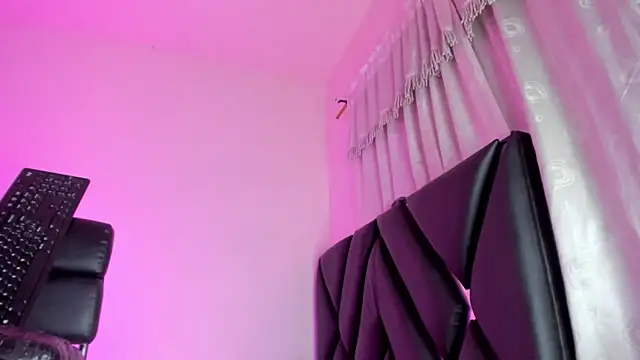 stephany doll  online show from March 15, 9:22 am