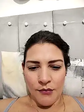 Mia Hampton online show from February 21, 10:43 pm