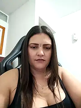 Mia Hampton online show from February 18, 11:48 pm