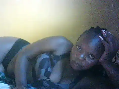 nelly-queen online show from February 25, 2:37 pm