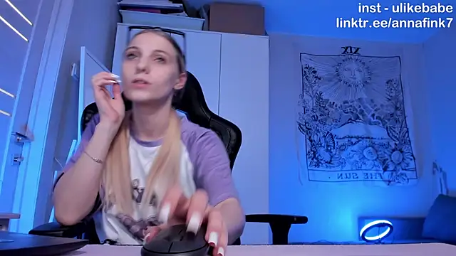 Anna Fink online show from November 16, 9:59 pm