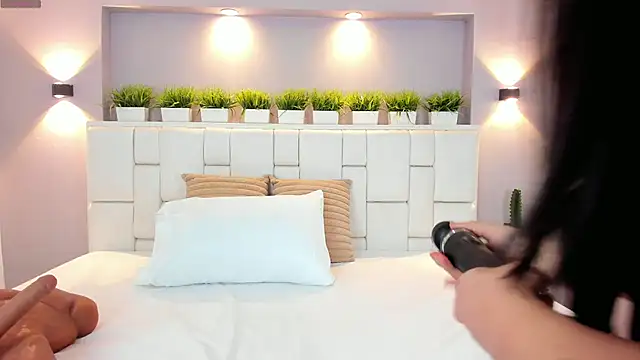 ValeriaGarcia online show from December 18, 12:32 pm