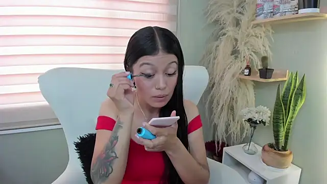 julieta evans  online show from April 23, 10:12 pm