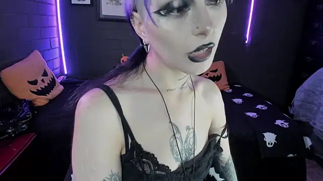 insania 9999  online show from September 22, 4:38 pm