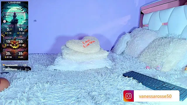 Julieth Rossi online show from October 25, 8:00 am