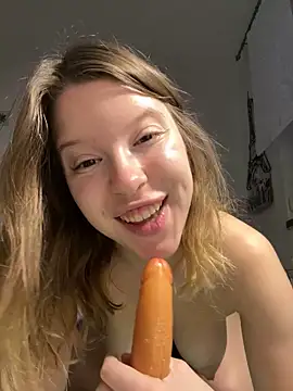 kimczii online show from March 26, 8:16 am