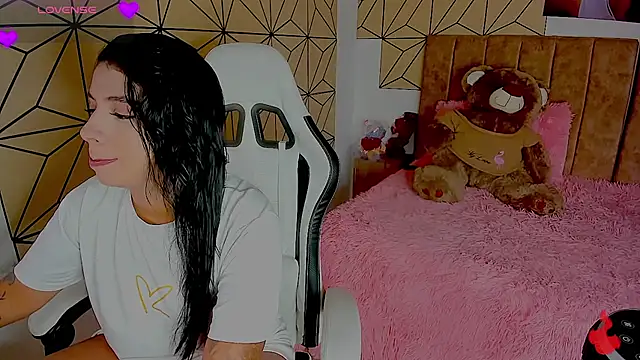 vane lopez  online show from April 20, 6:44 pm