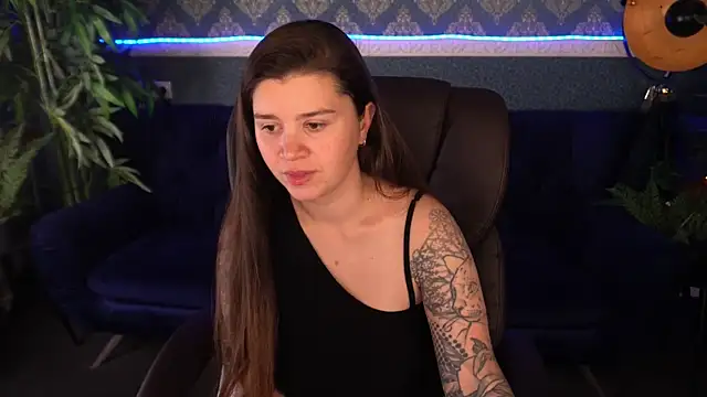 AmellyMilly online show from November 8, 1:49 pm