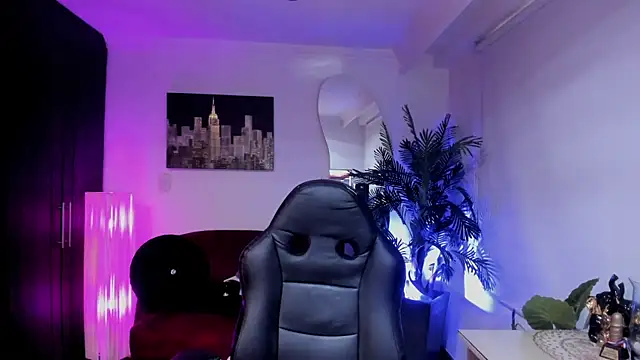 Meghan320 online show from February 19, 11:32 am