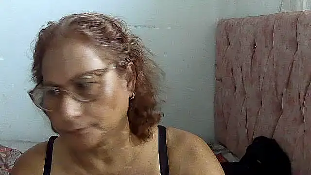 charrysexy1 online show from February 13, 7:15 pm