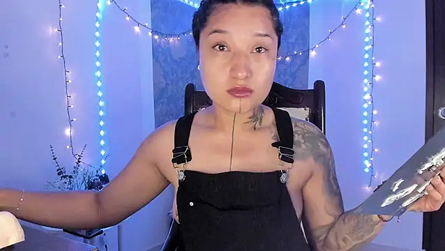 Eva Lee  online show from March 15, 10:28 am