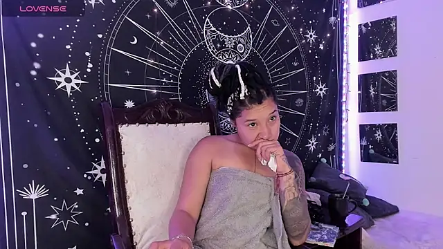 Eva Lee  online show from September 30, 7:36 am