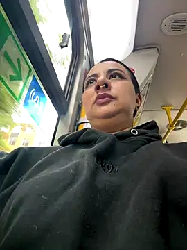 Abril Luv online show from January 8, 12:31 pm