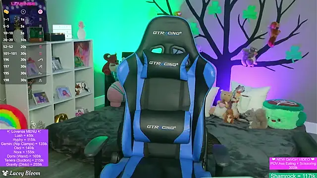 TheLaceyBloom online show from March 26, 1:52 am