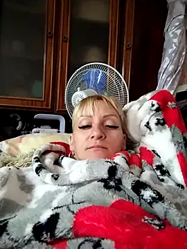 ulika1989 online show from October 12, 11:45 am