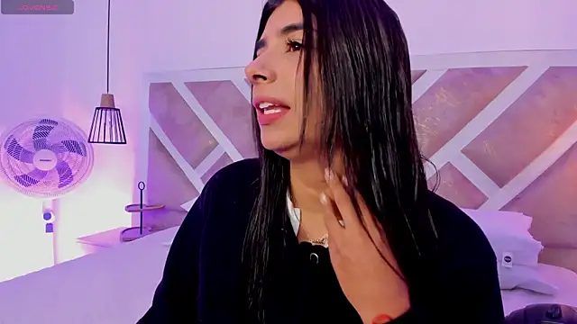 ZiaCalifa online show from April 18, 11:24 am