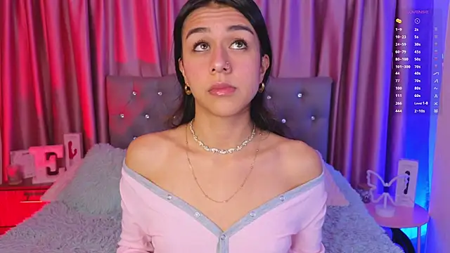 Emiily Scott1 online show from June 2, 1:39 am