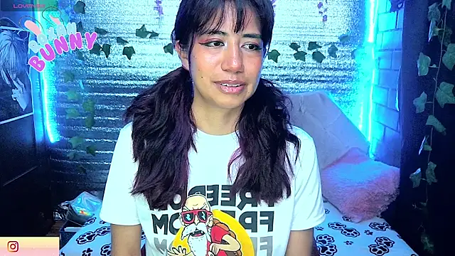 Roxanbunny1 online show from March 26, 3:41 am