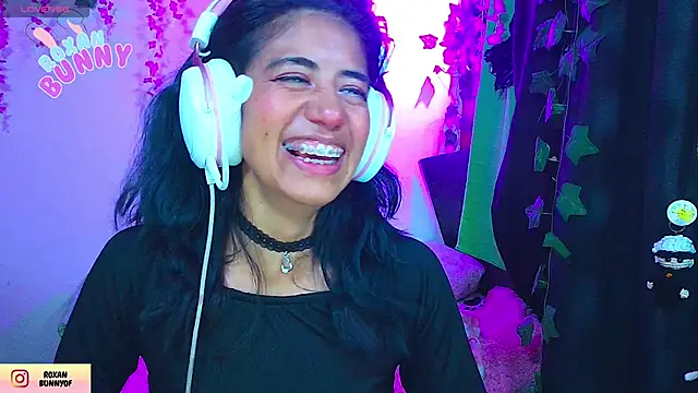 Roxanbunny1 online show from January 18, 5:15 am