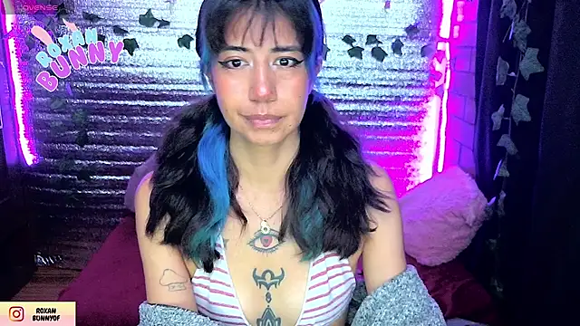 Roxanbunny1 online show from March 16, 5:32 am