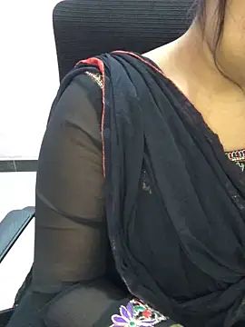 Rose Olivia online show from February 12, 3:58 pm