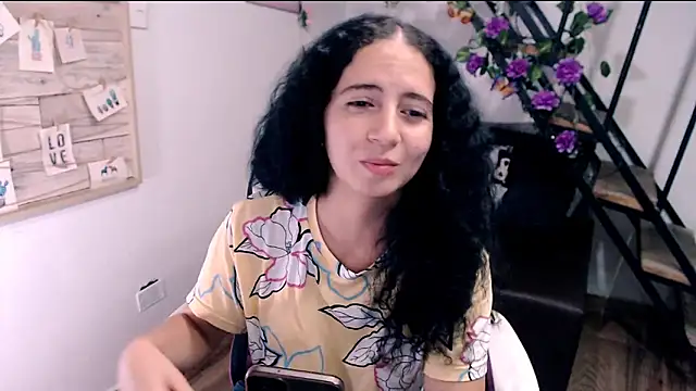 samantha baby  online show from April 18, 7:58 pm