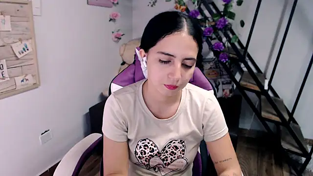 samantha baby  online show from February 17, 9:36 pm