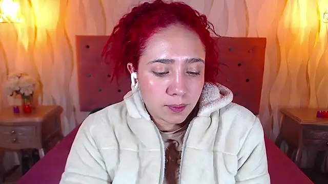 IsabelaLatina online show from February 15, 4:17 pm