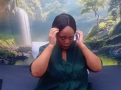 BLACKMILF4U online show from August 7, 4:03 pm