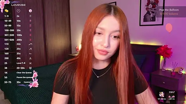 EleanorePeach online show from April 4, 1:21 pm