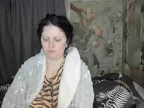 Lillian2 online show from November 28, 6:55 pm