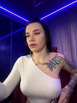 Queen of pain online show from December 2, 7:43 am