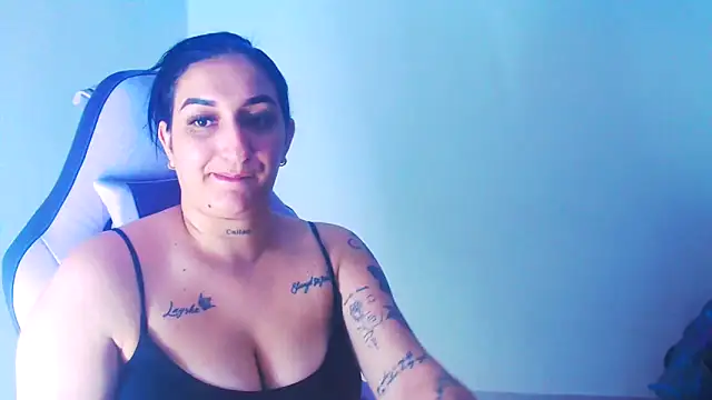 liz dirty online show from April 6, 10:44 pm