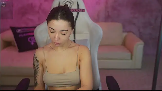 Jasmine Flow online show from February 16, 8:03 am