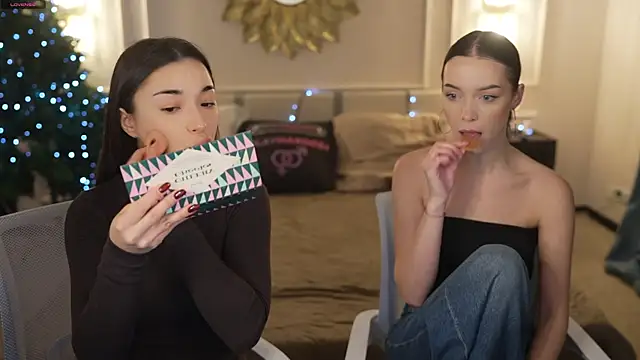 Jasmine Flow online show from January 13, 8:29 am