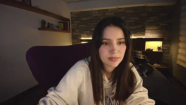 Snapshot of alicewilloww chatting on October 20, 10:46 pm alicewilloww online show from October 20, 10:46 pm