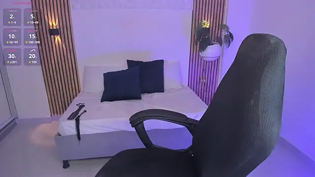 valeria acosta  online show from March 6, 11:55 pm