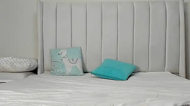  heavenlysent online show from May 28, 4:43 am
