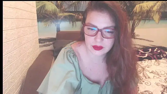 Queen  Natasha online show from November 19, 9:59 pm