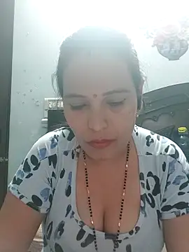 Poojabhabi101 online show from February 12, 5:42 am