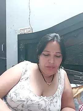 Poojabhabi101 online show from March 14, 7:31 am