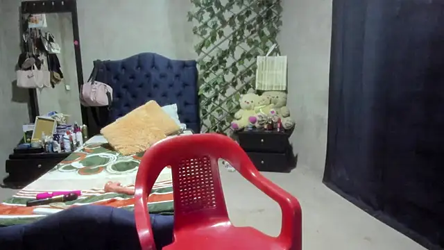 mature  bigboobs   online show from April 15, 7:03 pm