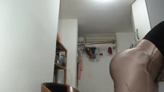 LiraRusso online show from December 21, 12:04 am