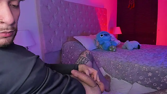 AbbyAndChris2 online show from April 15, 9:54 am