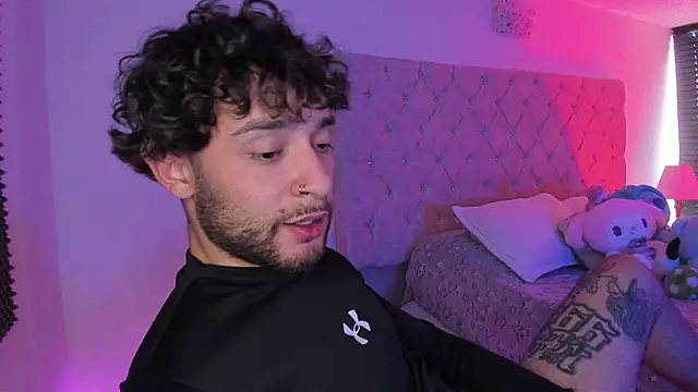 AbbyAndChris2 online show from April 18, 7:51 pm